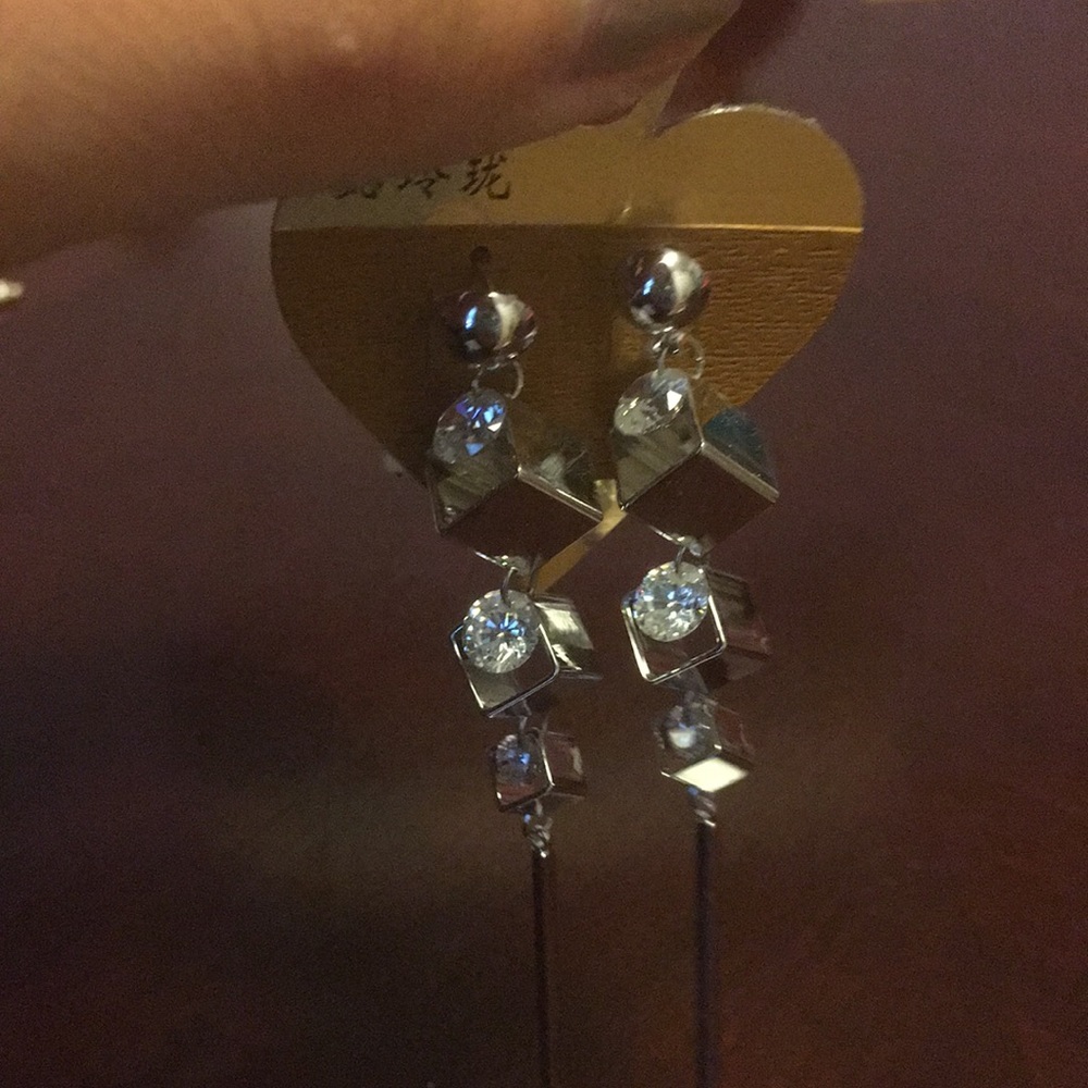Earrings bundle - Picture 2 of 6